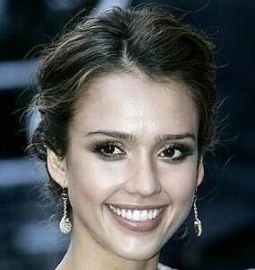 Jessica Alba heads to workout in tiger-print leggings