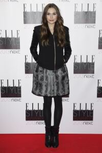 Elizabeth Olsen goes grunge chic