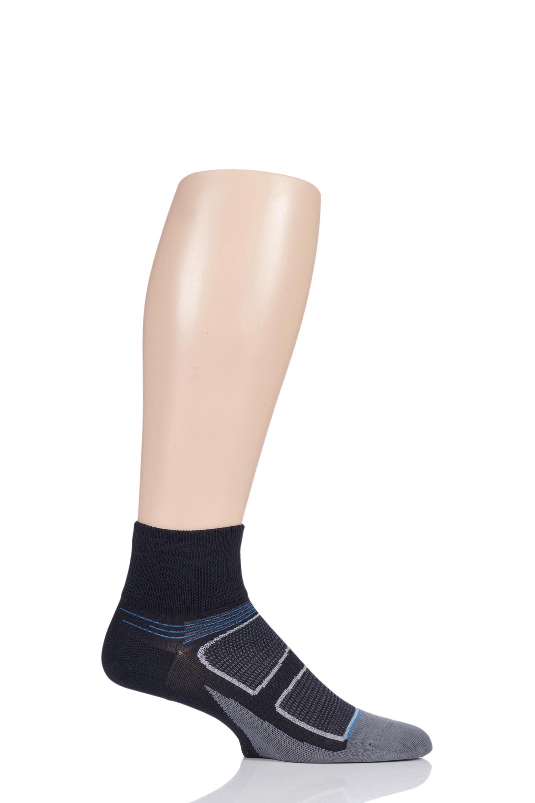Image of 1 Pair Black/Reflector Elite Light Cushion Quarter Socks Unisex 11.5-14.5 Unisex - Feetures
