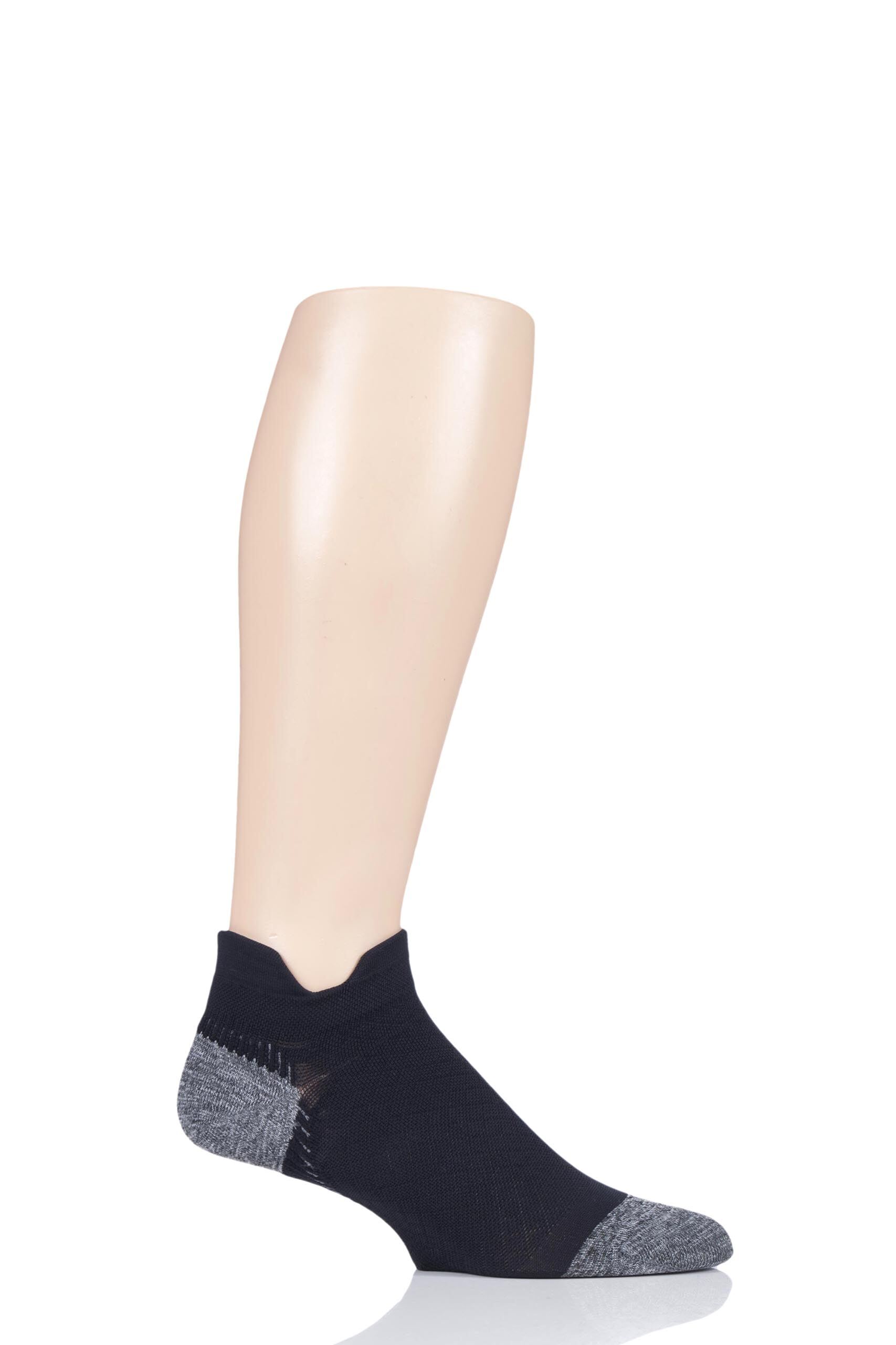 Image of 1 Pair Black Plantar Faciitis Relief Light Cushion No Show Socks Unisex XL (11.5-14.5) - Feetures