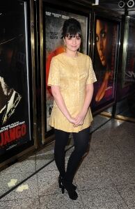 Gizzi looks great in black tights