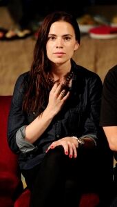 Hayley Atwell pulls on the leggings