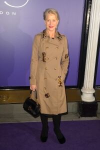 Helen goes for understated glam