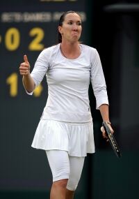 Leggings prove unlucky for Jankovic
