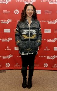Maya Rudolph is casual in leggings