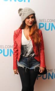Preeya mixes tights and shorts