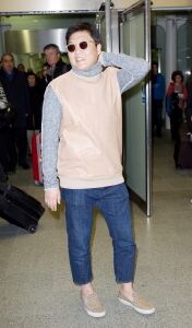 Psy needs some socks for UK winter