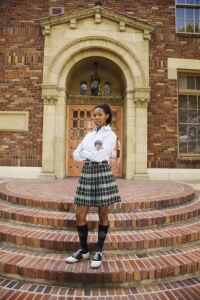 Pupils campaign for knee-high socks