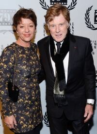 Redford in scarf for New York event