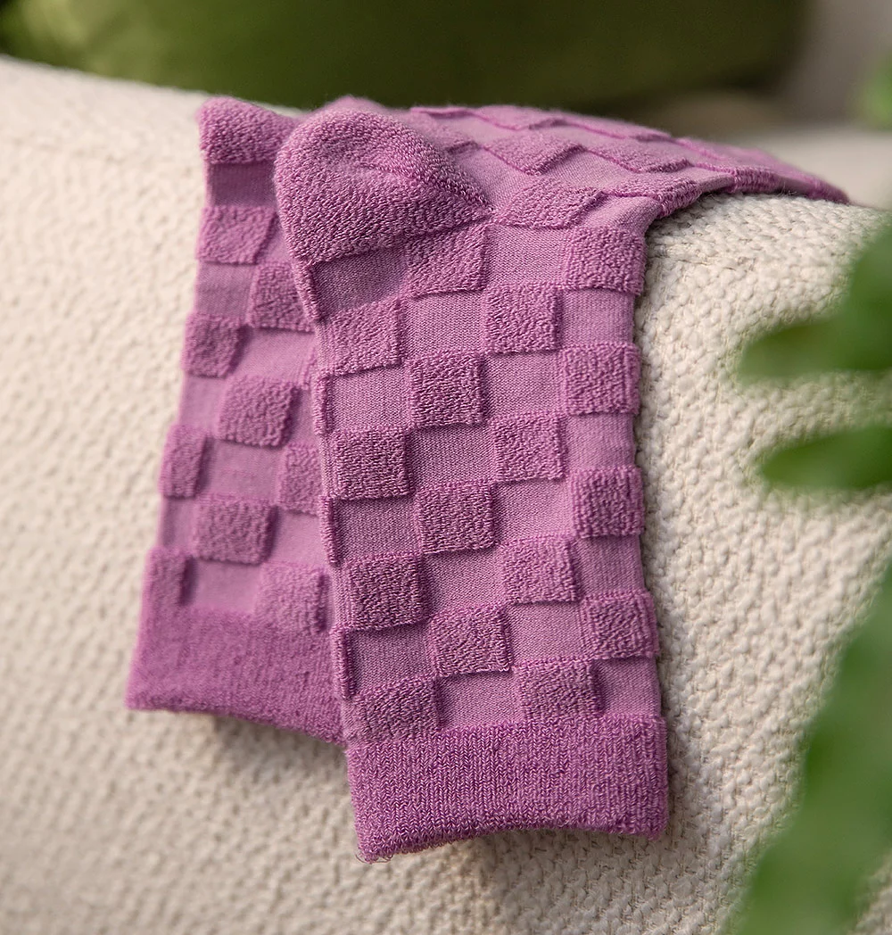 Shop cool and breathable bamboo socks at SOCKSHOP >