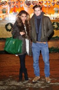 Vanessa White keeps warm in tights